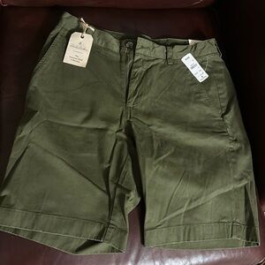 Men’s Brooks Brothers the garment dyed collection shorts NWT